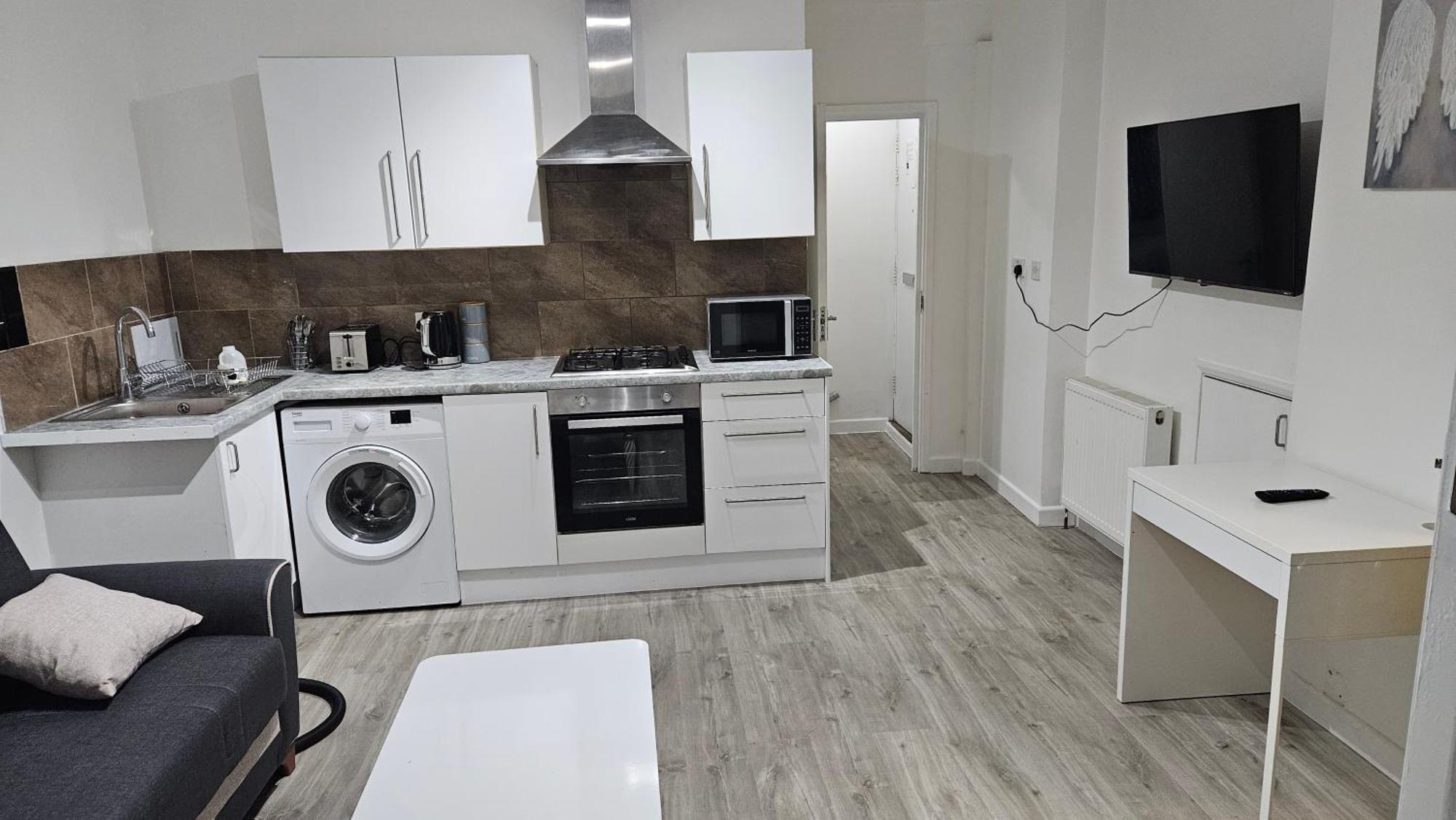 Luxury 2 Bedrooms Flat Leytonstone ロンドン エクステリア 写真